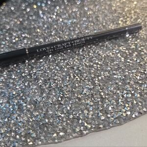 Love+Craft+Beauty Gel Line Eye Pencil